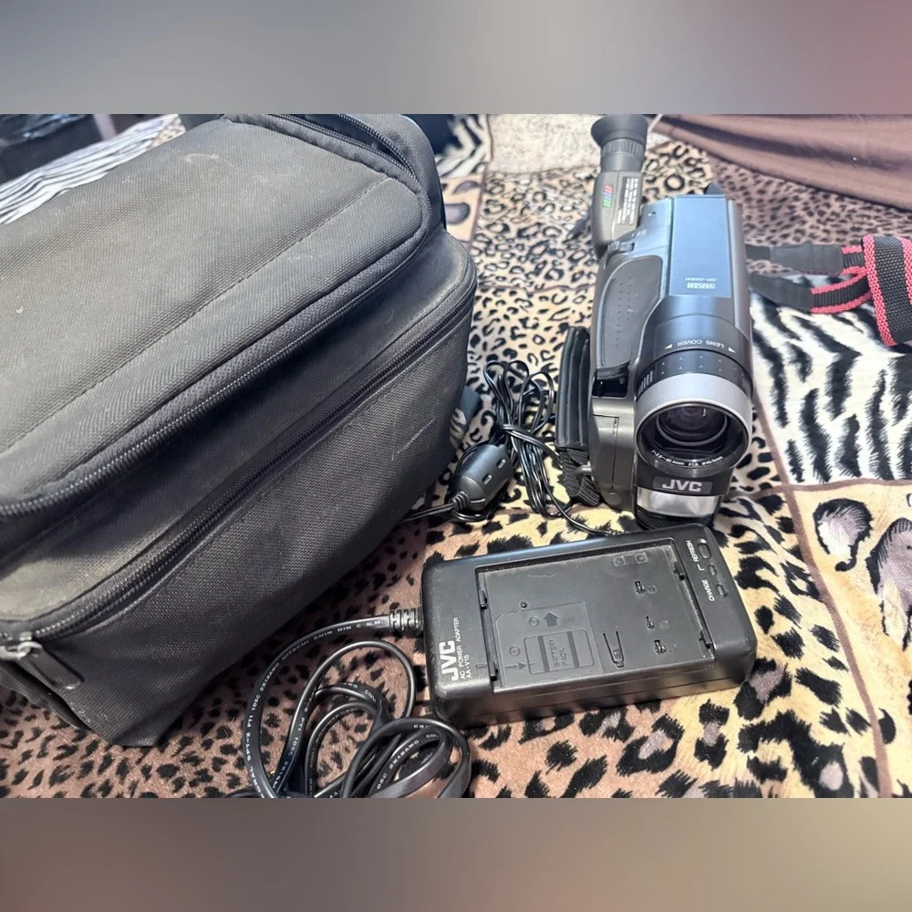 Black VHS Camcorder w/ No Battery